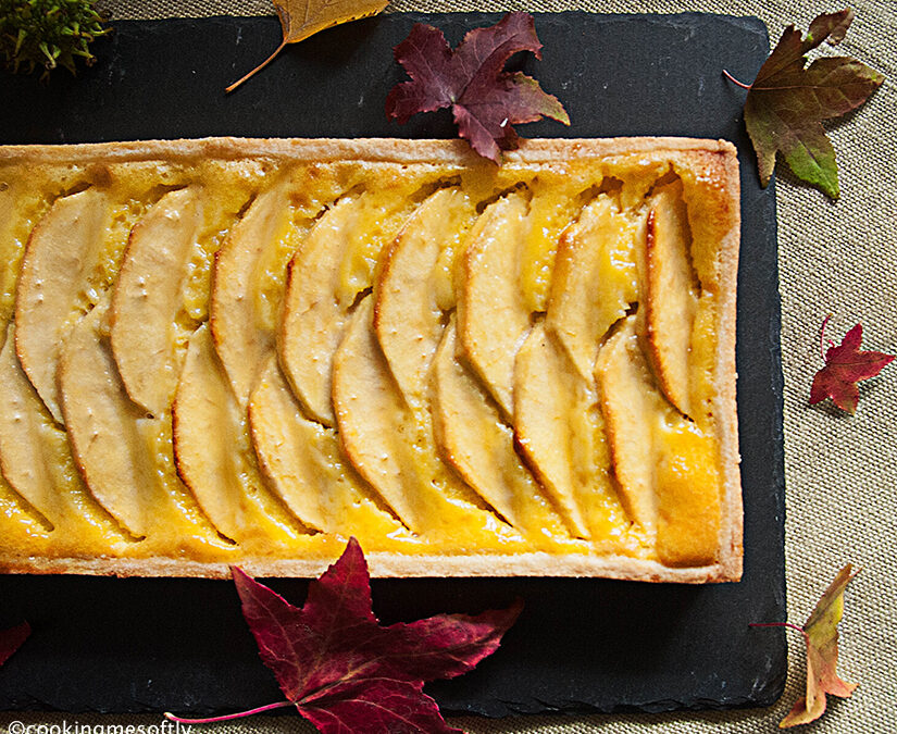 Crostata di mele con la panna