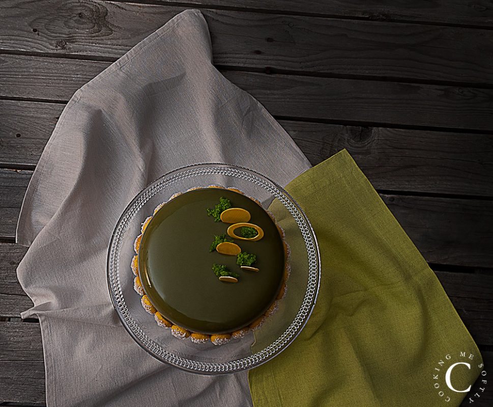 Entremets al pistacchio e frutto della passione