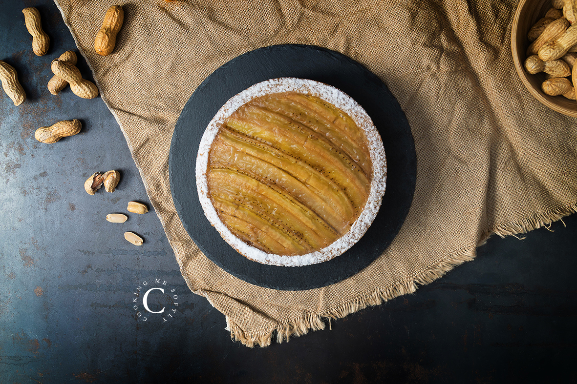 torta rovesciata ddi banane, arachidi e caramello